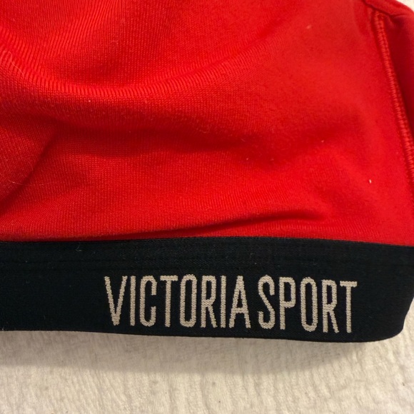 Victoria's Secret Bold Red Sports Bra front close 36 C - Picture 4 of 9